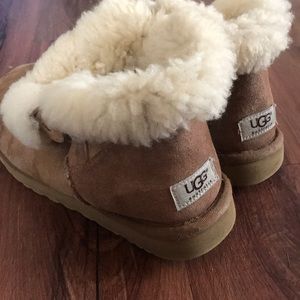 Size 9 Ugg boots
